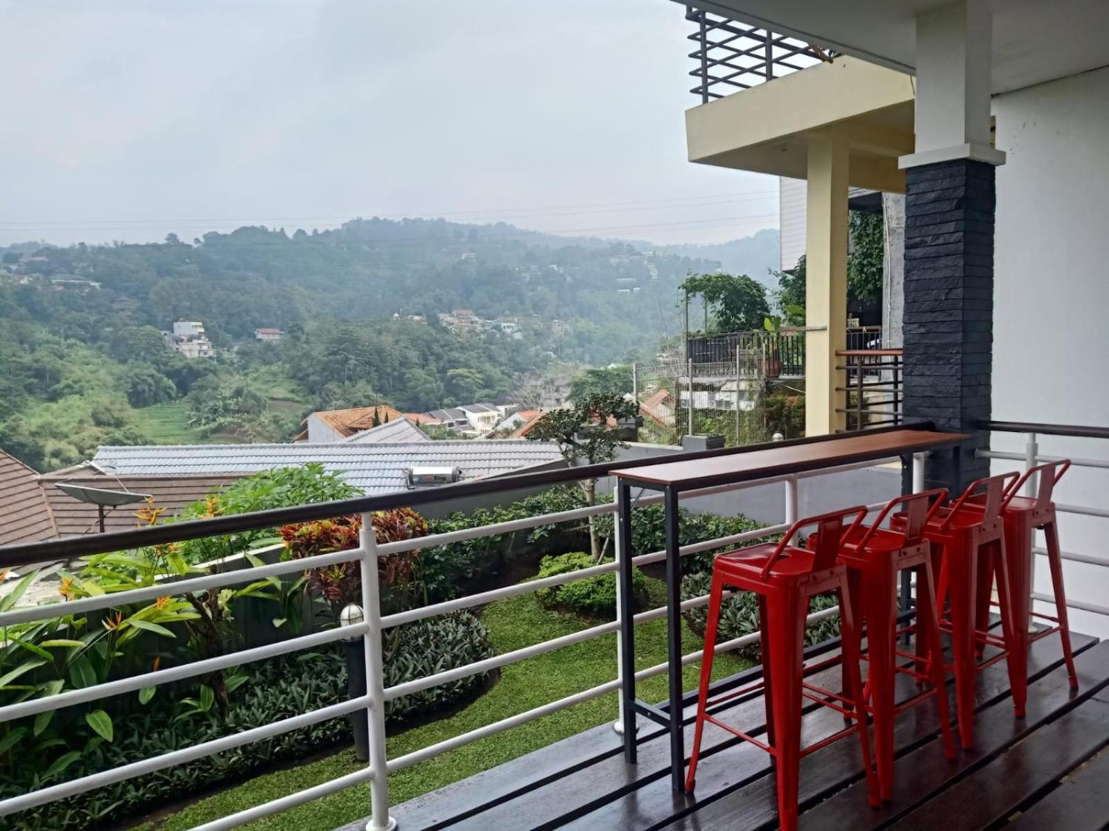 Villa Keluarga Syariah Resor Dago Pakar Bandung - View Bukit Buitenkant foto
